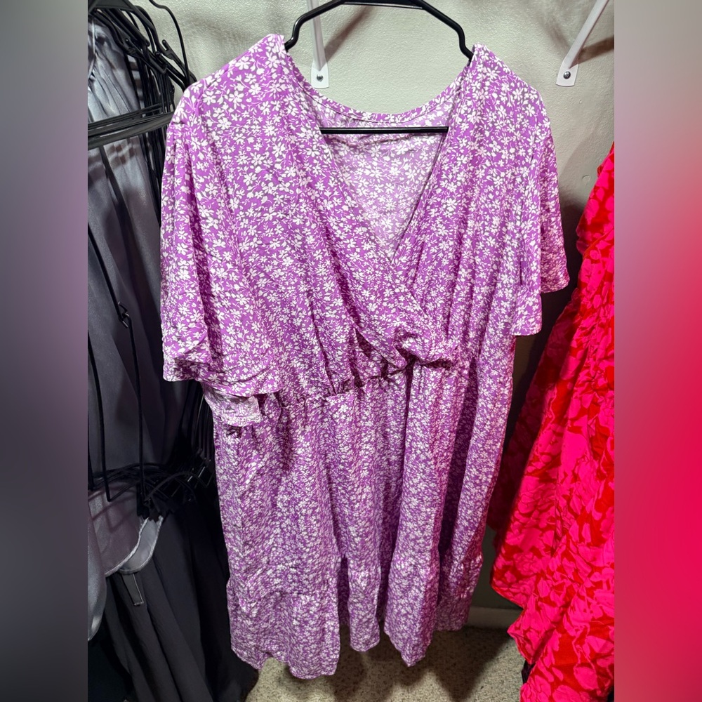 ⚡️ SHEIN Curve 4X Lavender Floral Mini Dress Flowy Short Sleeve Plus
